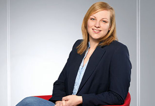 Portait Britta Bernshausen Team Abfallbehälter P. Henkel GmbH