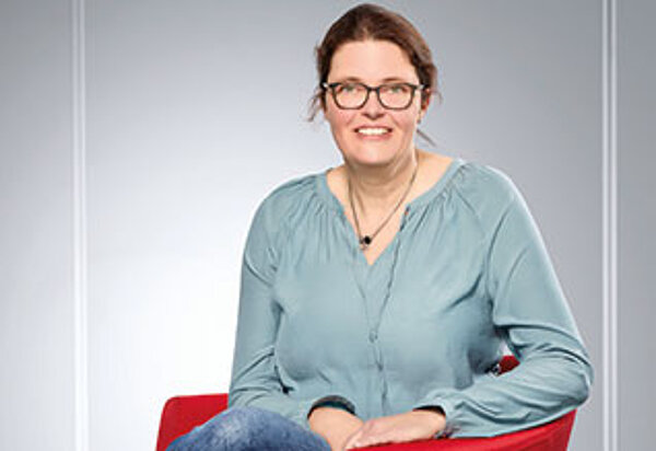 Portrait Sandra von Rüden Team Kanalartikel P. Henkel GmbH