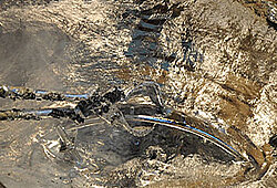 P. Henkel Nahaufnahme Verzinkerei Zinkbad